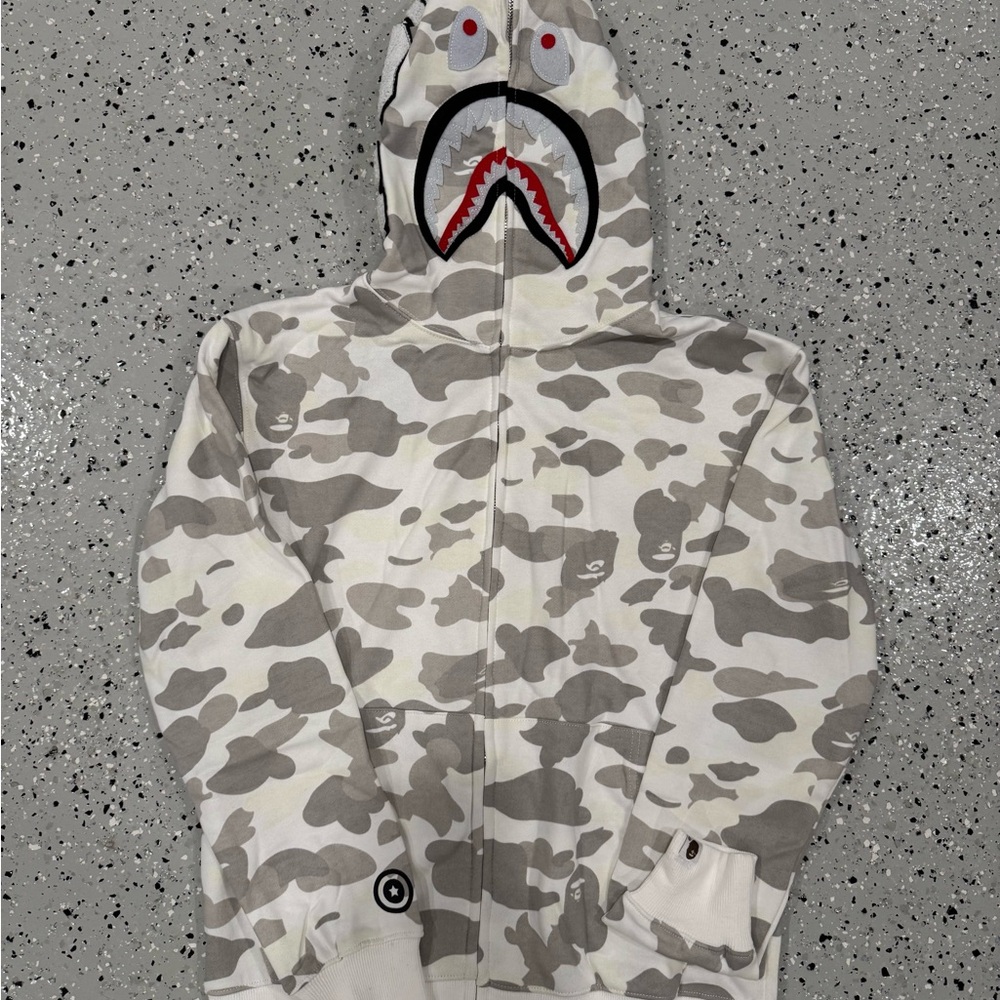 White bape camo hoodie